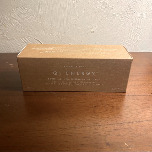 Beauty Pie Ginseng Micellar Cleanser - Picture 7 of 9